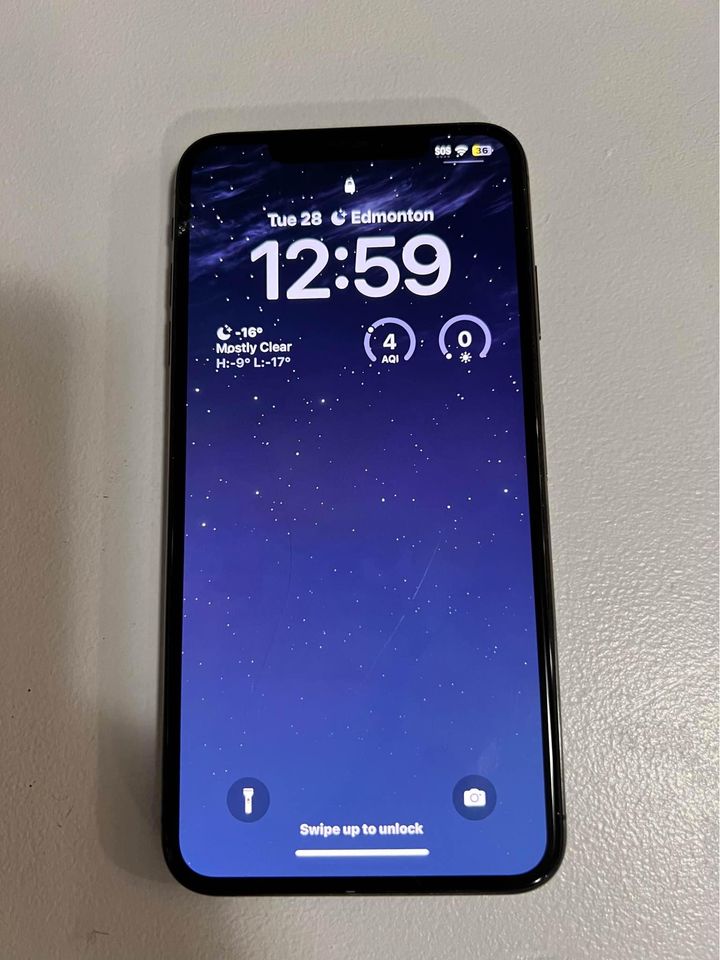 Second Hand IPHONE XS MAX 64 GB WITH APPLE CARE For Sale Edmonton, Alberta