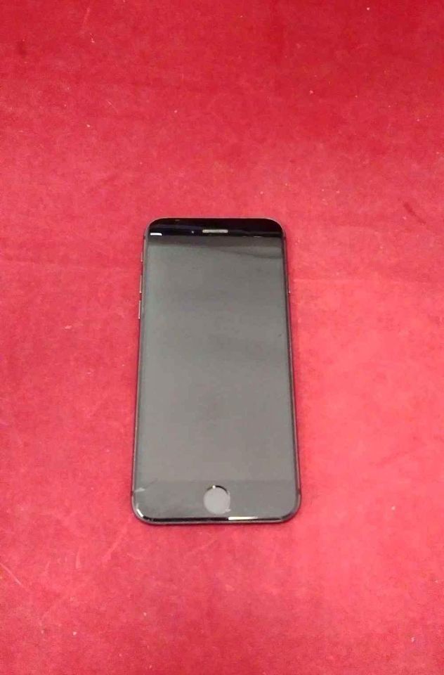 Second Hand Cracked unlocked iPhone 8 For Sale Edmonton, Alberta