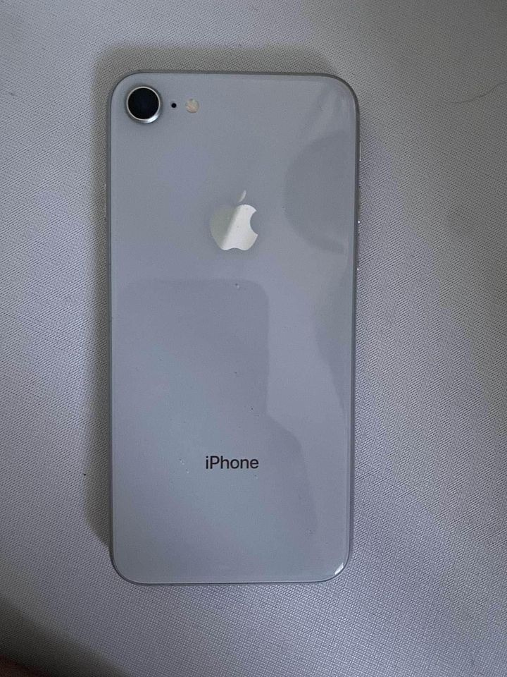 Second Hand iPhone 8 For Sale Lethbridge, Alberta Gallery Image