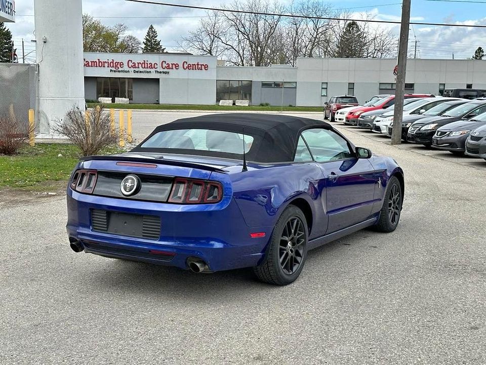 Second Hand 2013 Ford mustang convertible premium For Sale Waterloo, Ontario