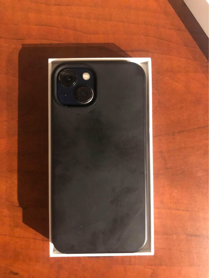 Second Hand iPhone 13 128gb For Sale St Albert, Alberta Gallery Image
