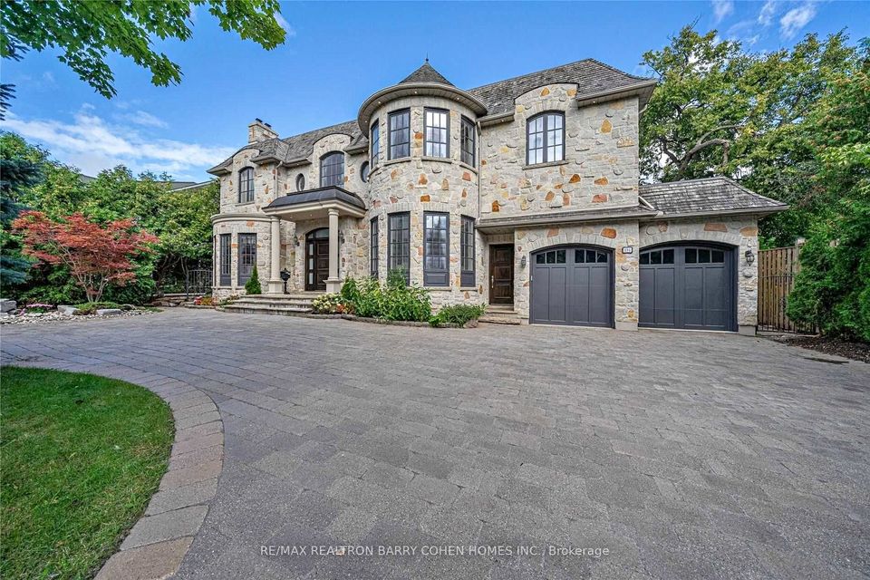 8 Beds 6 Baths House For Sale Valley Rd, Toronto, Ontario