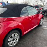 Second Hand 2010 Volkswagen beetle convertible, financement For Sale Gatineau, Quebec Gallery Image