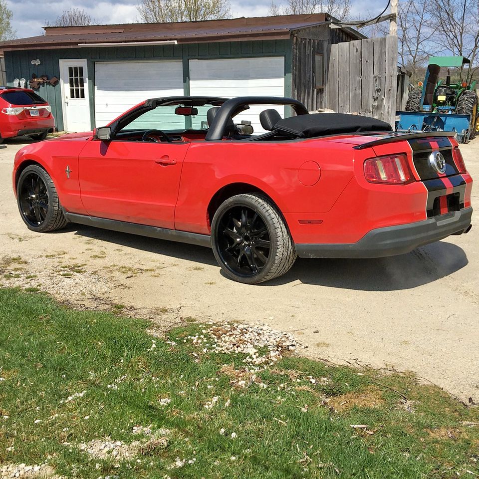 Second hand 2010 Ford mustang For Sale Owen Sound, Ontario