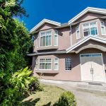 3 Beds 2 Baths – House For Rent Vancouver, British Columbia Gallery Image